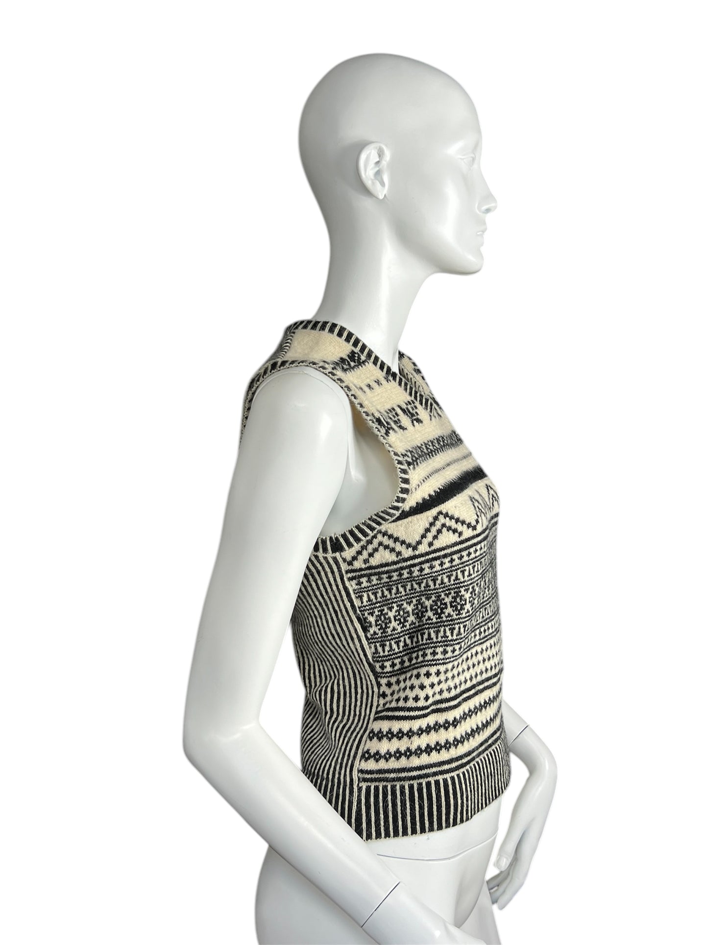 JEAN PAUL GAULTIER SLEEVELESS SWEATER