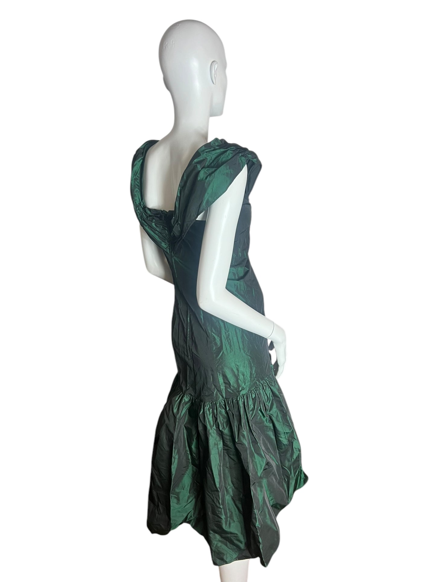 VINTAGE DRESS