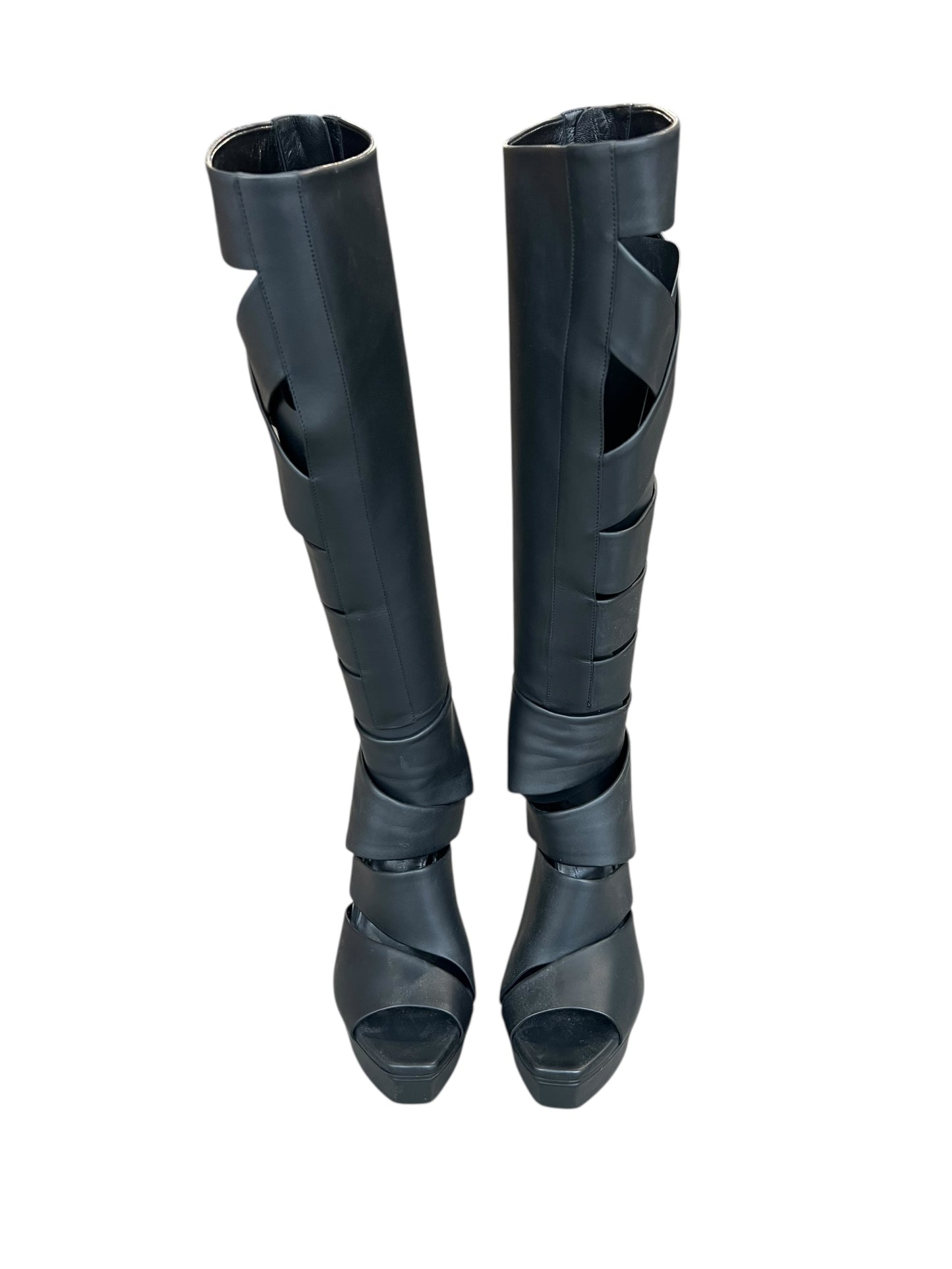 GUCCI S/S 2010 HELENA CUT OUT BOOTS