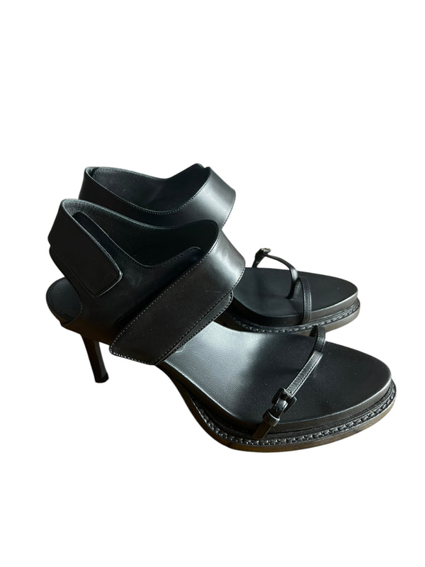 ANN DEMEULEMEESTER LEATHER SANDALS
