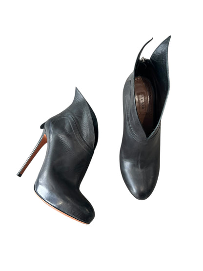ALAÏA LEATHER HEEL