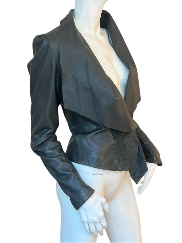 VINTAGE 2000’S LEATHER JACKET