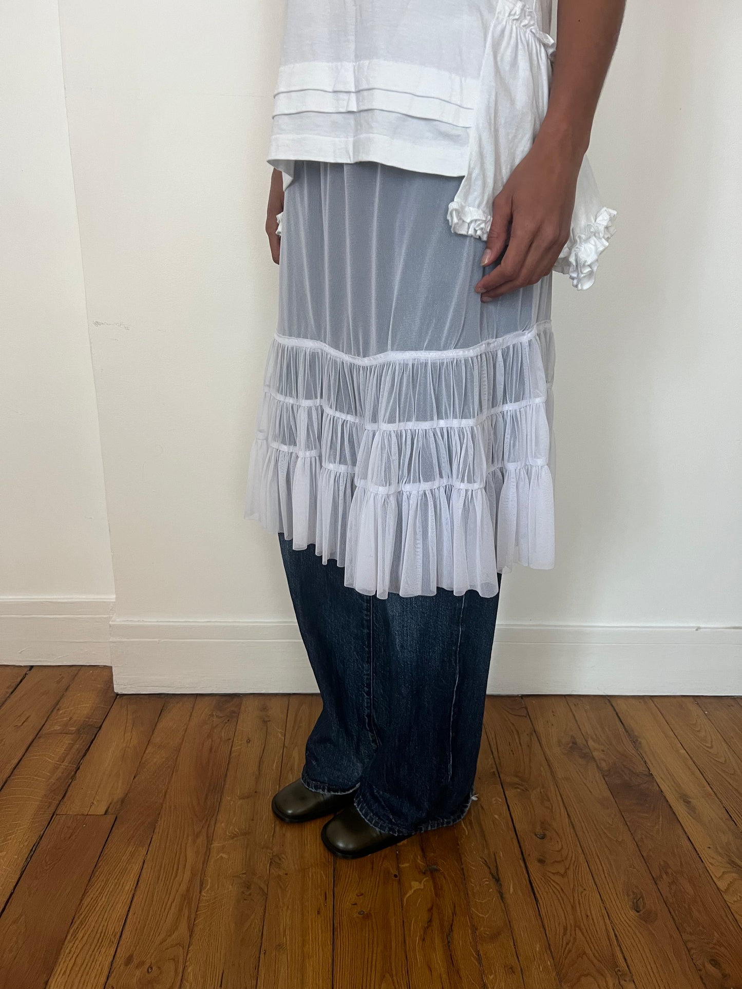 VINTAGE WHITE SHEER SKIRT