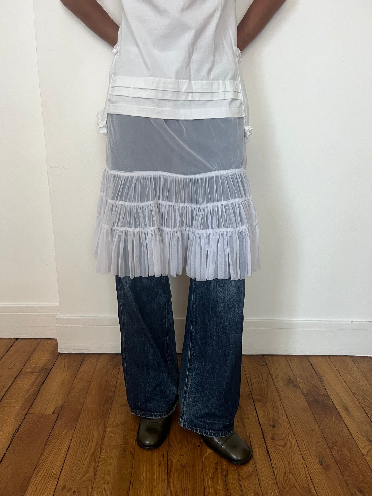 VINTAGE WHITE SHEER SKIRT