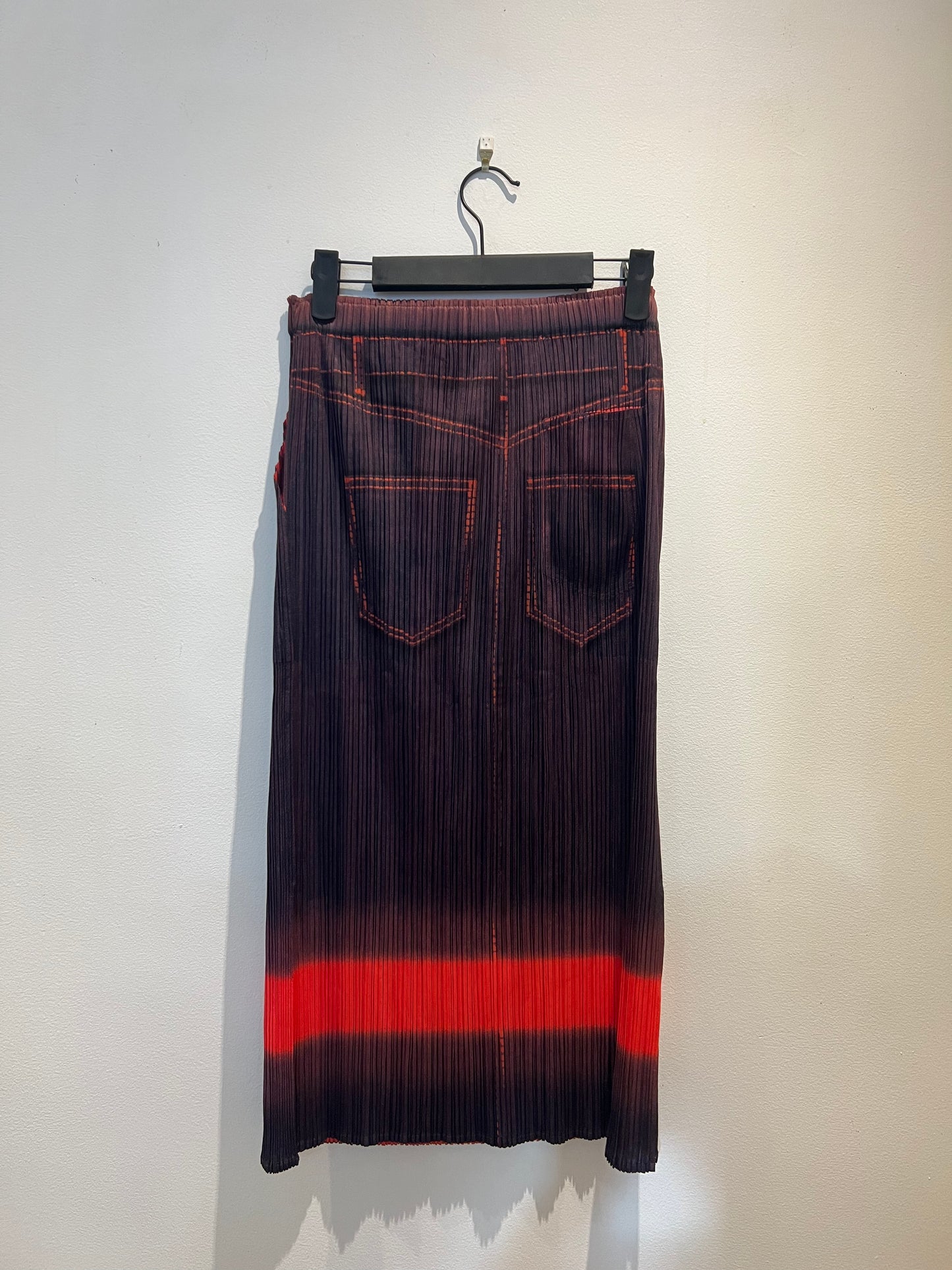 PLEATS PLEASE ISSEY MIYAKE 2002 TROMPE L'OEIL SKIRT